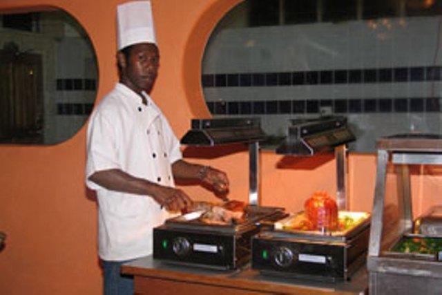 Honiara Hotel Экстерьер фото